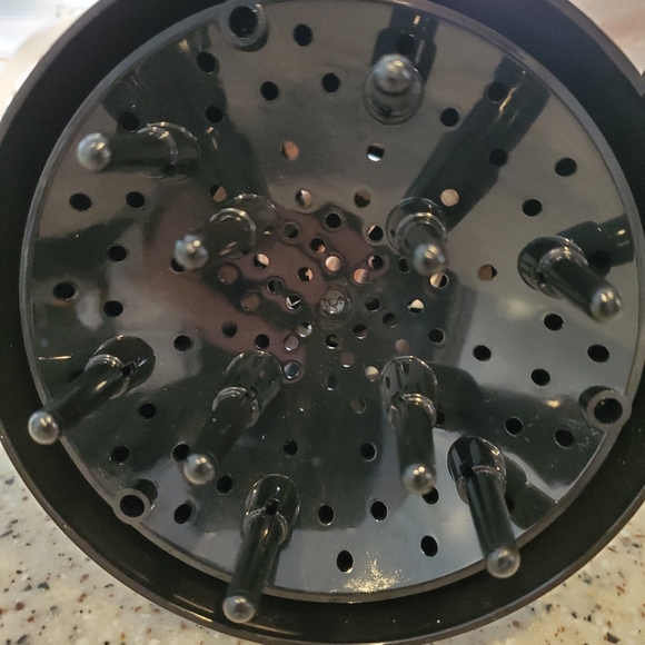 Conair diffuser - Picture 3 of 4